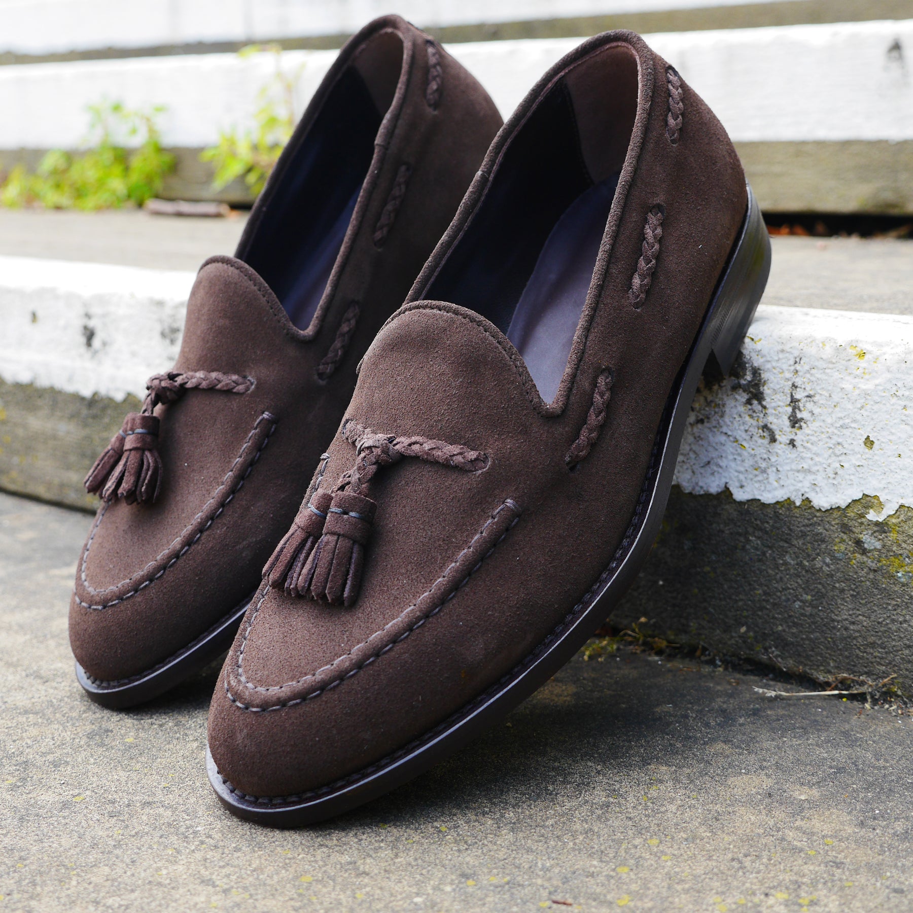 PM0H2 - Classic Brown Suede Loafer