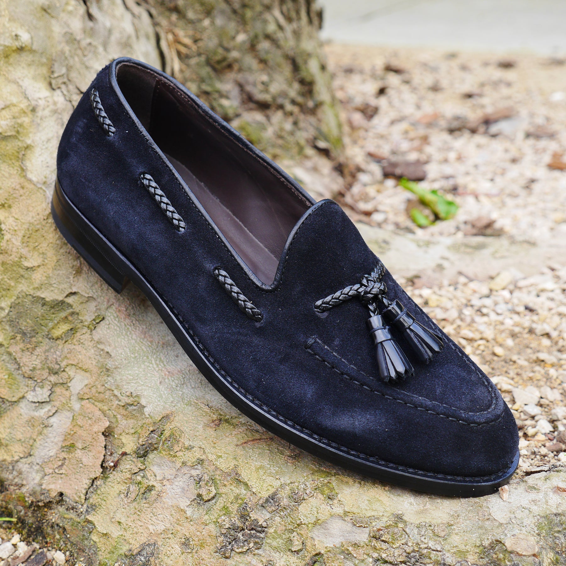 PM0H2 - Classic Black Suede Loafer